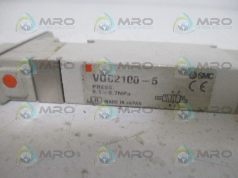 SMC VQC2100-5 PLUG-IN VALVE (AS PICTURED) UNMP