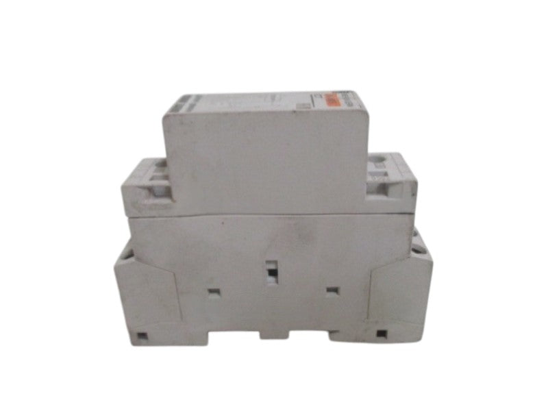 MERLIN GERIN 15958 CONTACTOR 25A 250V UNMP
