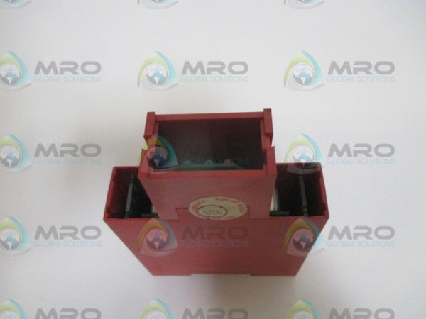 GUARDMASTER 23059 SAFETY RELAY 24VAC/DC (AS PICTURED)  UNMP