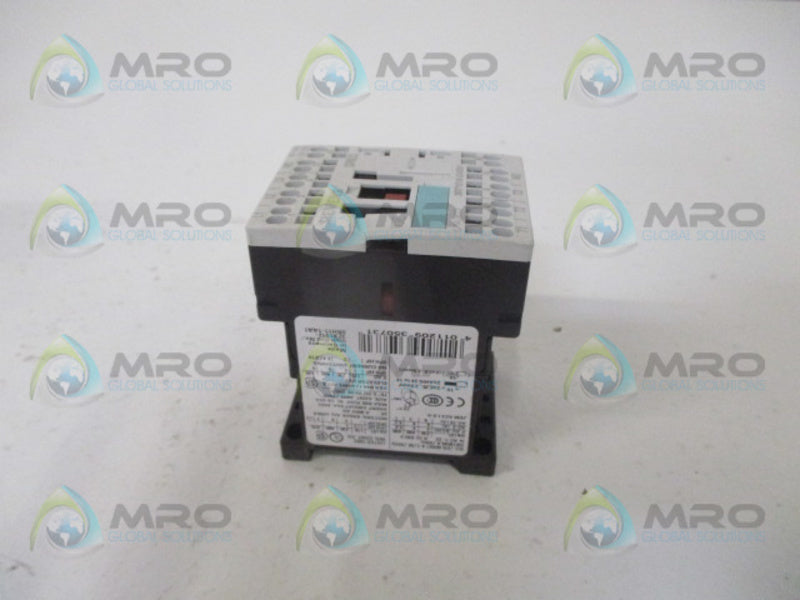 SIEMENS 3RT1016-2AK61 CONTACTOR (AS PICTURED) NSNP