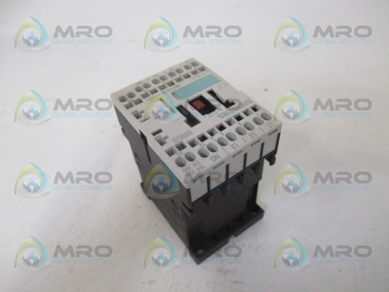 SIEMENS 3RT1016-2AK61 CONTACTOR (AS PICTURED) NSNP