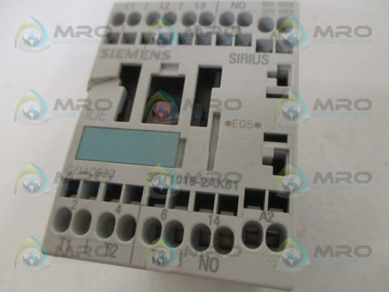 SIEMENS 3RT1016-2AK61 CONTACTOR (AS PICTURED) NSNP
