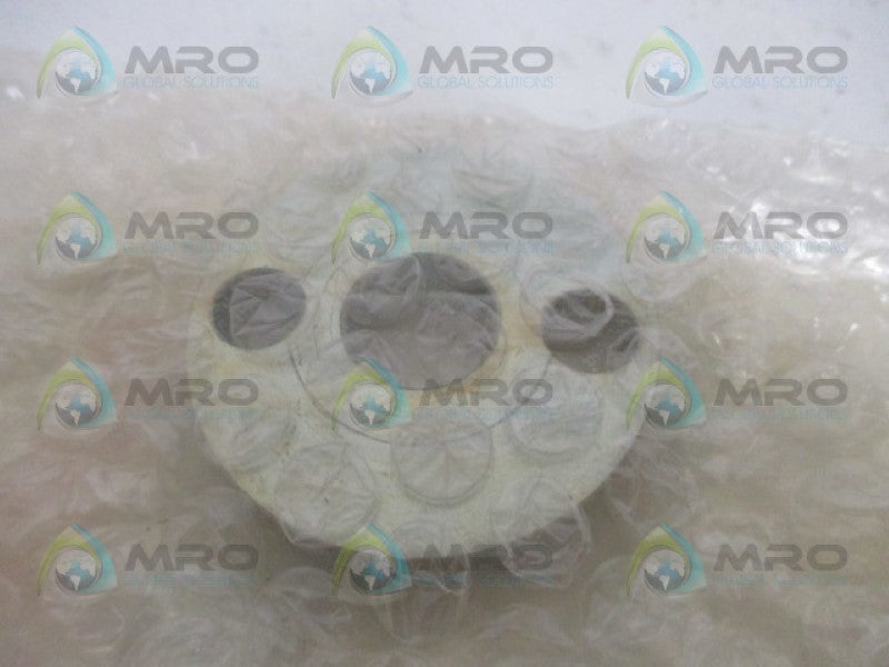FISHER 1E943724102 PACKING FLANGE NSNP