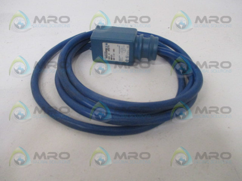CUTLER HAMMER 1455AD6511 PHOTOELECTRIC SENSOR (MISSING ACCESSORIES) NSNP