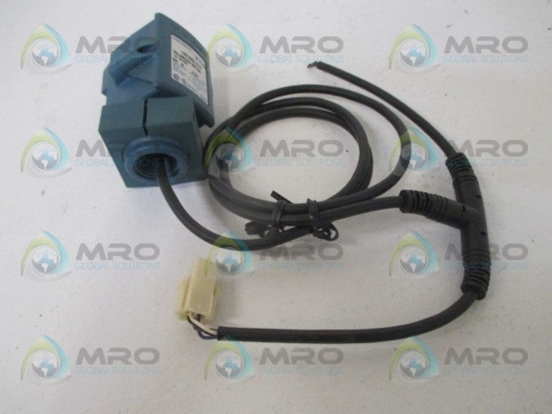 CUTLER HAMMER 1451BSC1216 PHOTOELECTRIC SENSOR UNMP