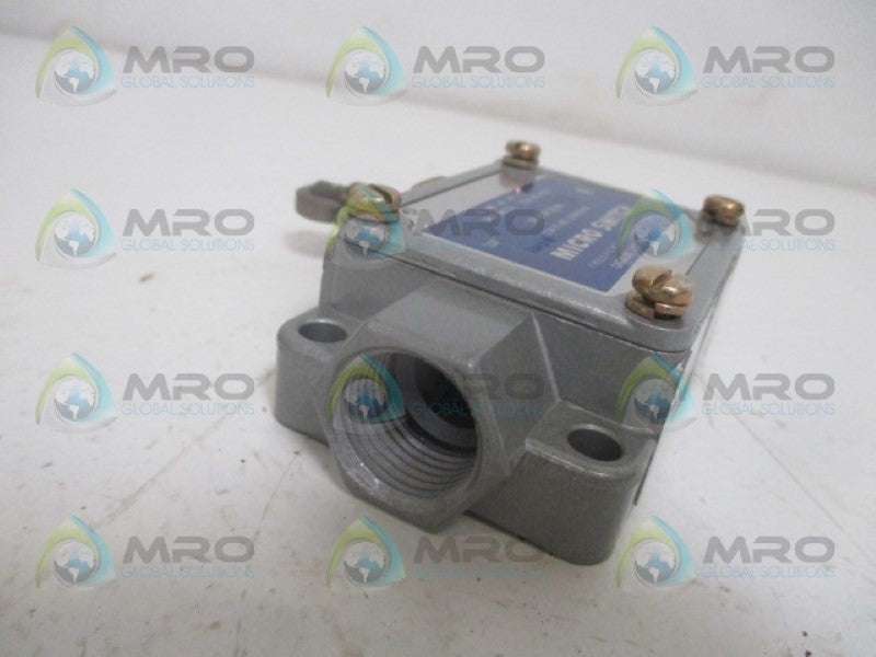 MICRO SWITCH DTF2-2R09-RH ENCLOSED SWITCH NSMP