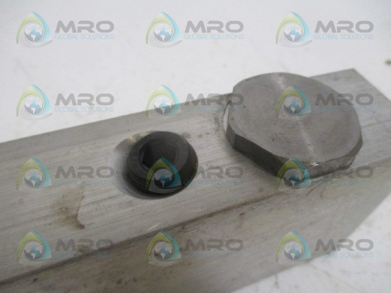 FLUID CONTROL 1B12-P6-8S COUNTERBALANCE VALVE ASSEMBLY NSNP