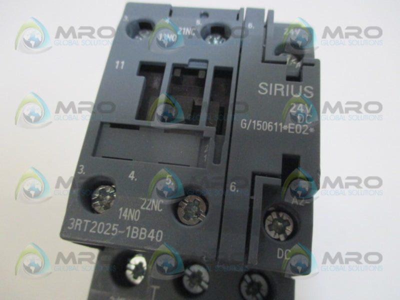 SIEMENS 3RT2025-1BB40 CONTACTOR(AS PICTURED) UNMP