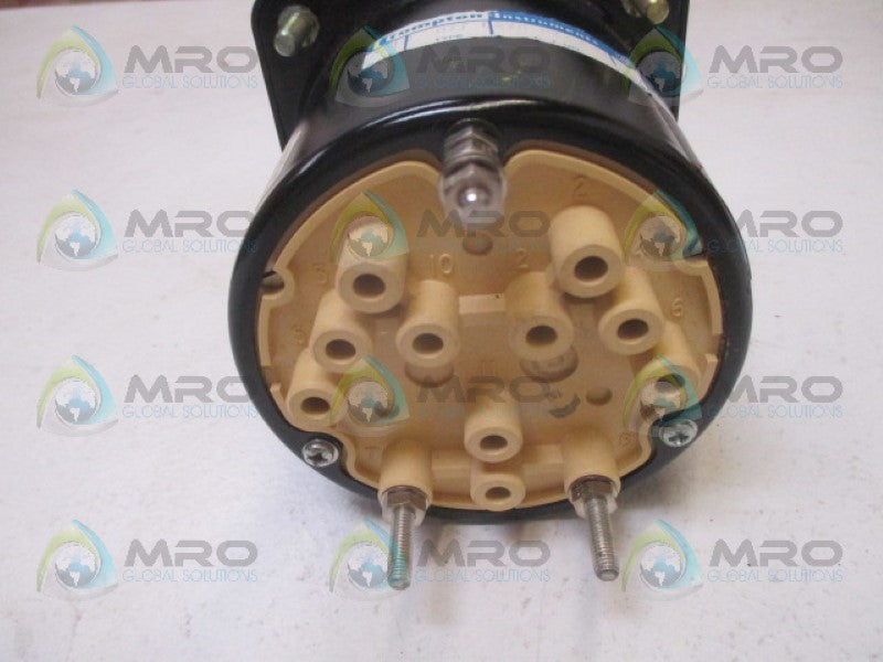 SIEMENS 077-08VA-PZSJ-CLS PANEL METER 0-600VAC (AS PICTURED) NSNP