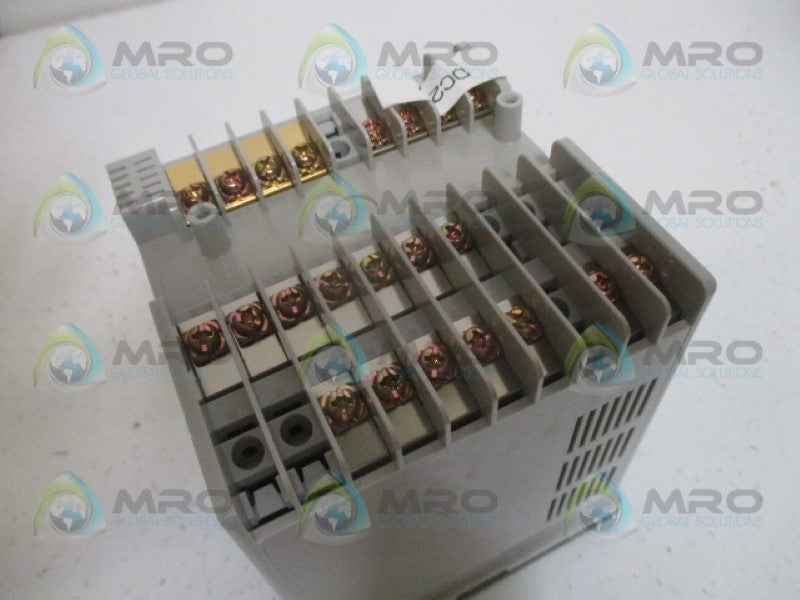 YAMATAKE C312GD040500 TEMPERATURE METER 24VDC NSMP