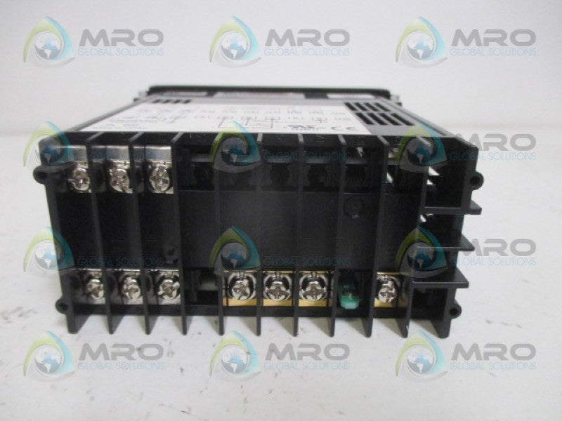 SHIMADEN SD16A-890-1000 TEMPERATURE REGULATOR 100-240VAC NSMP