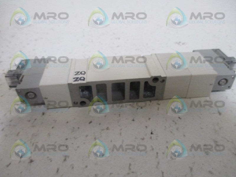 SMC SY5340 SOLENOID VALVE 24VDC (AS PICTURED) NSNP