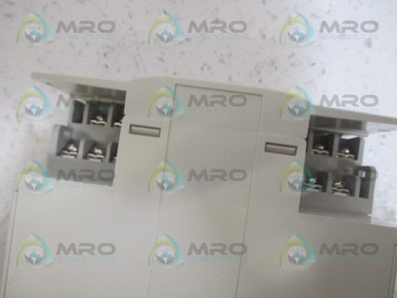 MITSUBISHI FX2N-16EYT-ESS/UL PROGRAMMABLE CONTROLLER 5-30VDCNSMP