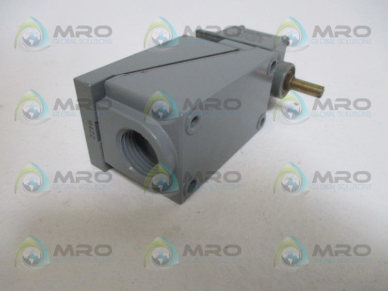 ALLEN BRADLEY 802G-GP SER. H LIMIT SWITCH UNMP