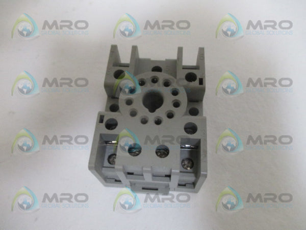 IDEC SR3P-05C RELAY SOCKET NSNP