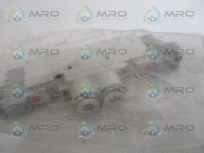 SMC SY5220-5L0U-CY SOLENOID VALVE 24VDC NSMP