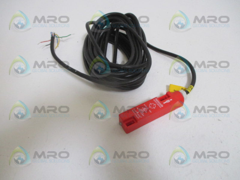 INDUSTRIAL SPARE PART 02078 SAFETY SWITCH (MISSING ACCESSORIES) NSNP