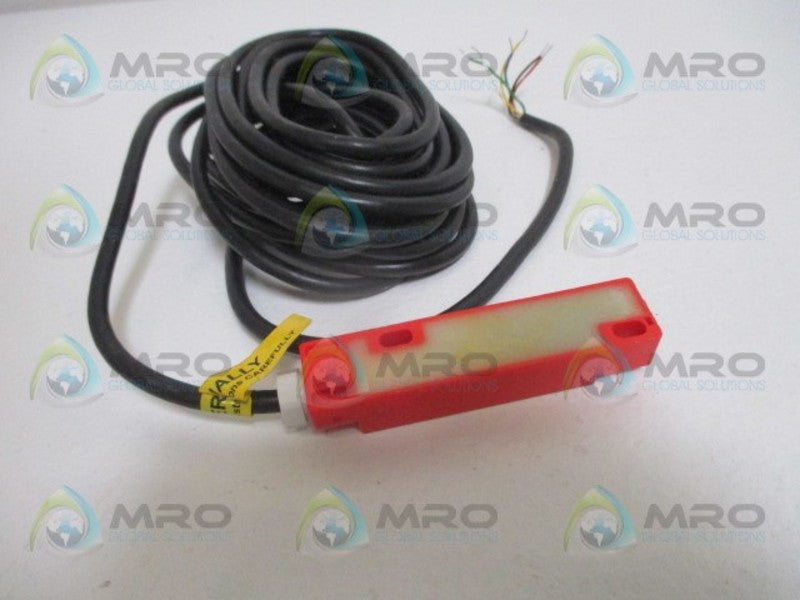 INDUSTRIAL SPARE PART 02078 SAFETY SWITCH (MISSING ACCESSORIES) NSNP