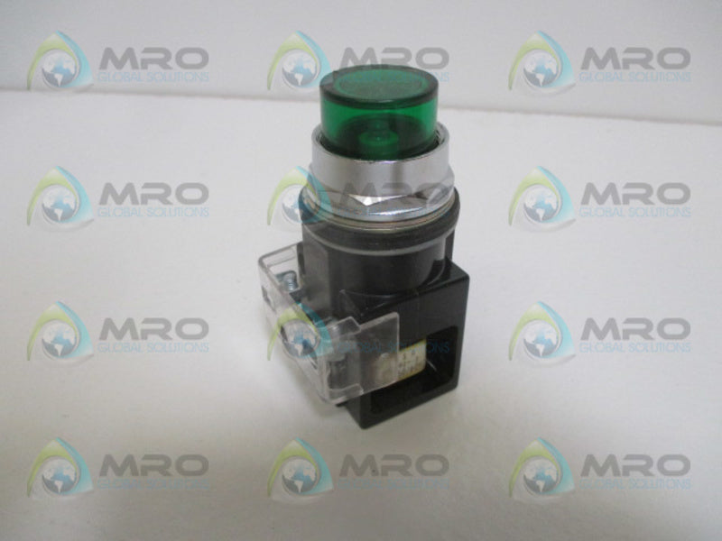 SIEMENS 52PE4G3 GREEN PUSH BUTTON 120V UNMP