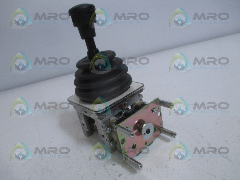 J-R MERRITT VNSOV-202.1290 JOYSTICK CONTROLLER (AS PICTURED) NSNP