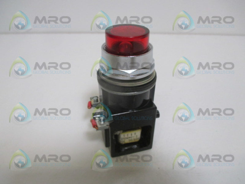 SIEMENS 52PA4G2 RED PUSHBUTTON 120V (AS PICTURED) UNMP