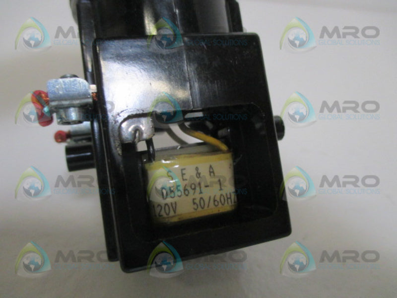 SIEMENS 52PA4G2 RED PUSHBUTTON 120V (AS PICTURED) UNMP