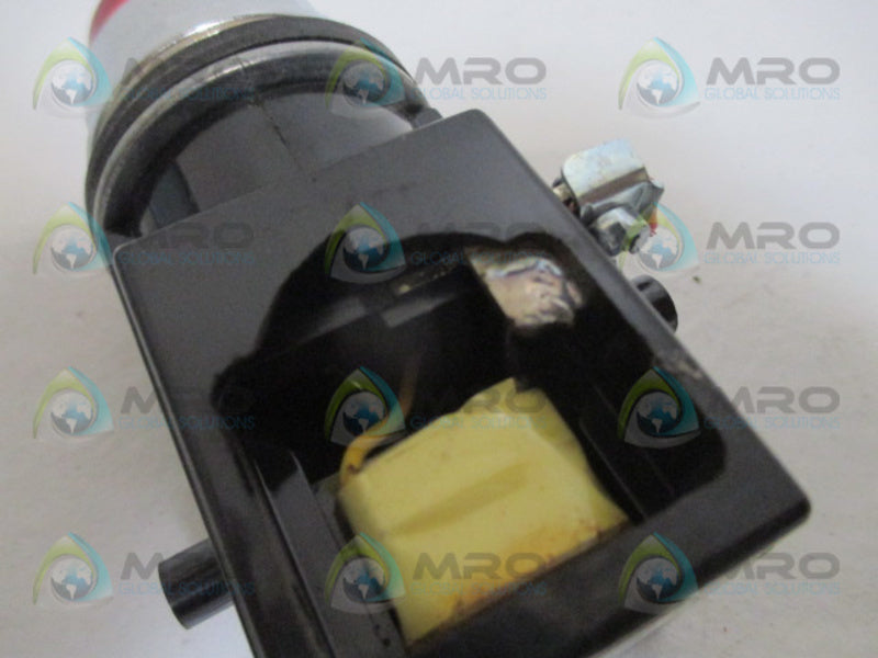 SIEMENS 52PA4G2 RED PUSHBUTTON 120V (AS PICTURED) UNMP