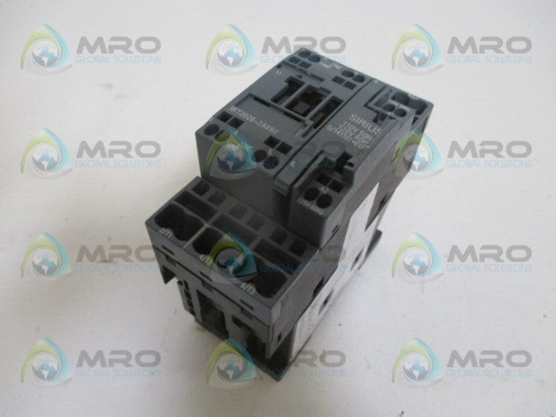 SIEMENS 3RT2026-2AK60 CONTACTOR (AS PICTURED) NSNP
