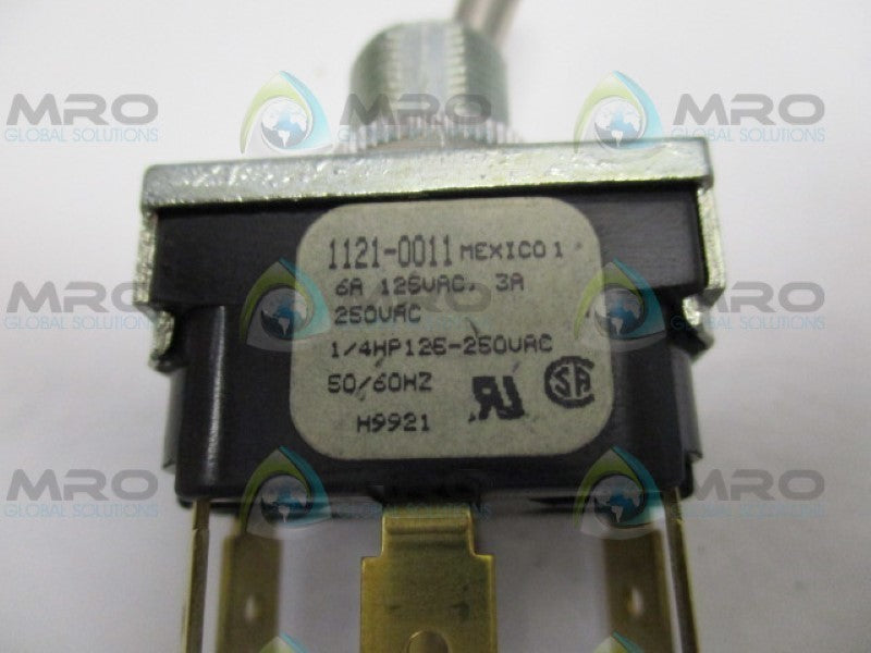 EMERSON MCGILL 1121-0011 TOGGLE SWITCH 6A UNMP
