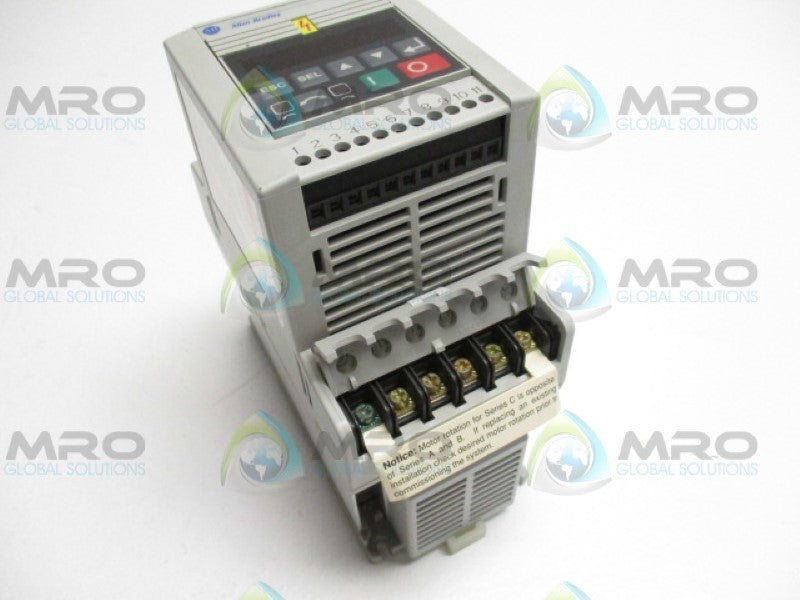 ALLEN BRADLEY 160-AA04NSF1P1 SER. C SPEED CONTROLLER 0.75KW/1HP  NSNP