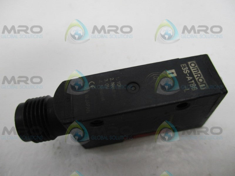 OMRON E3S-AT86-1 PHOTOELECTRIC SENSOR UNMP