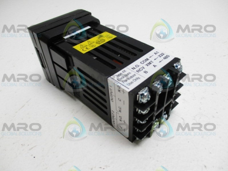 OMEGA CN8201-T1 TEMPERATURE CONTROLLER UNMP