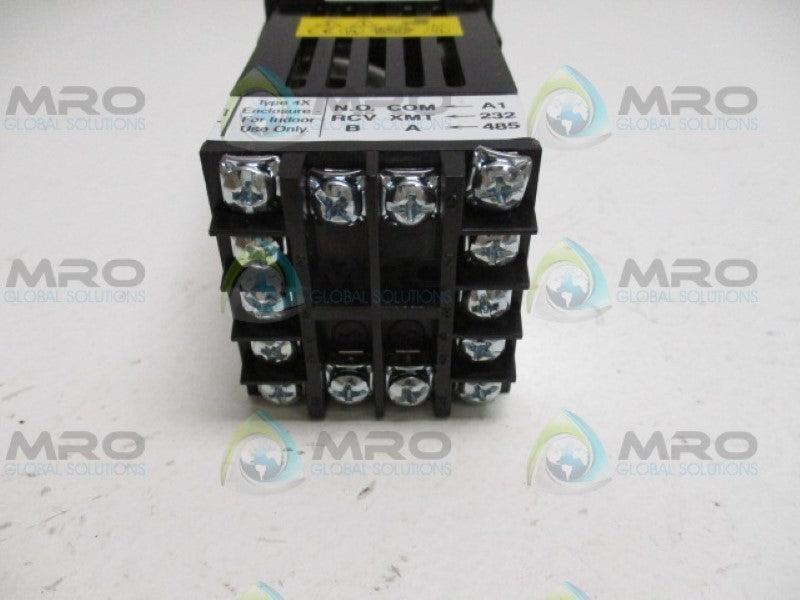 OMEGA CN8201-T1 TEMPERATURE CONTROLLER UNMP