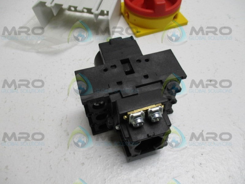 MOELLER P1-25/EA/SVB 818-429 PANEL MOUNT ISOLATOR SWITCH 3P NSNP
