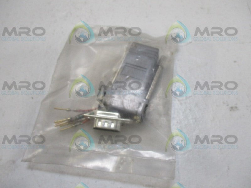 NEUTRAL 452-6685 RJ 9W PLUG NSMP