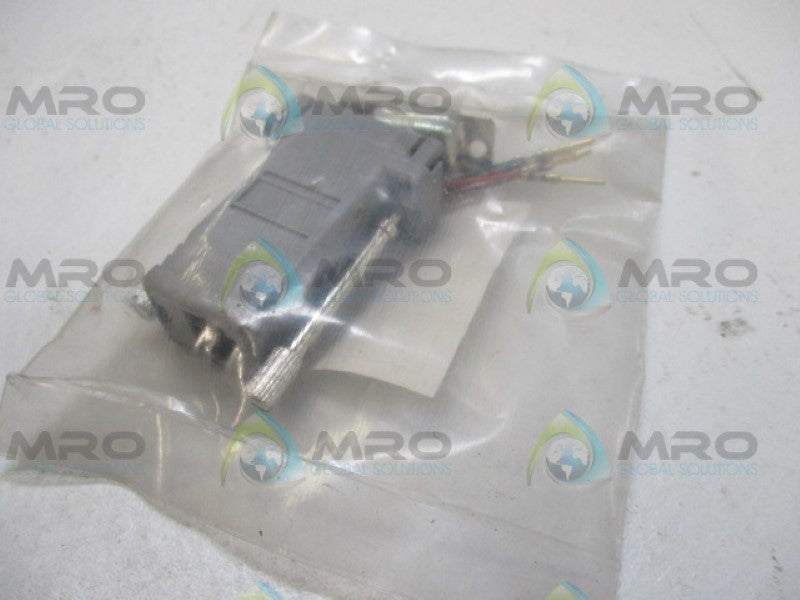 NEUTRAL 452-6685 RJ 9W PLUG NSMP