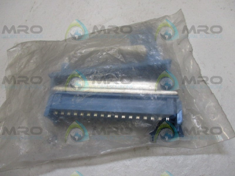 THOMAS&BETTS 622-50SM1 462-650 D CONNECTOR METAL SHELL NSMP