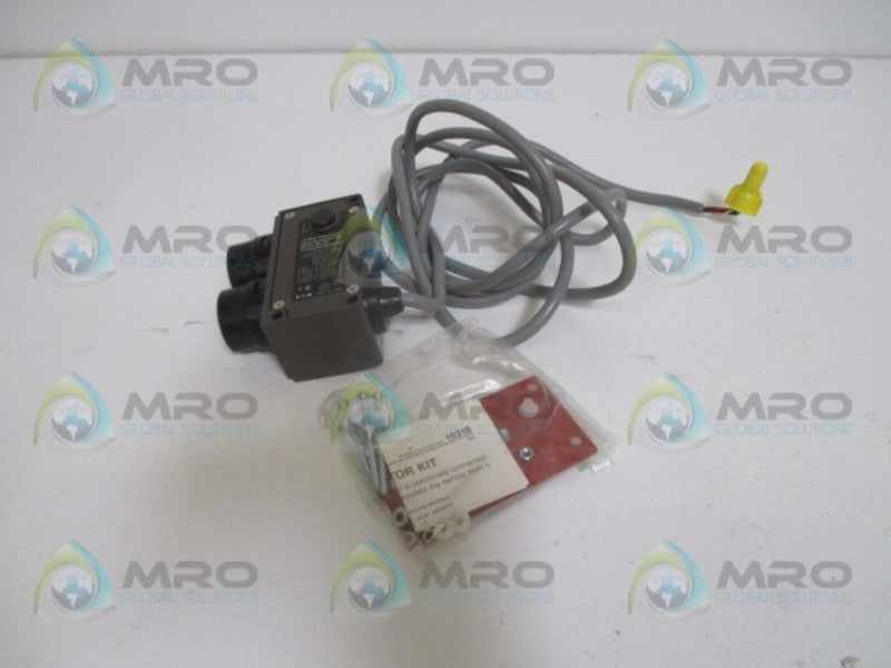 CUTLER HAMMER E65LNL2F SEAM SENSOR (AS PICTURED) UNMP