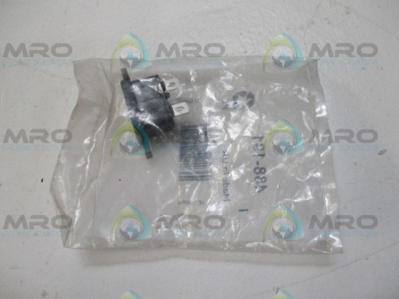 RS PRO 488-191 C14 PANEL MOUNT IEC PLUG NSMP