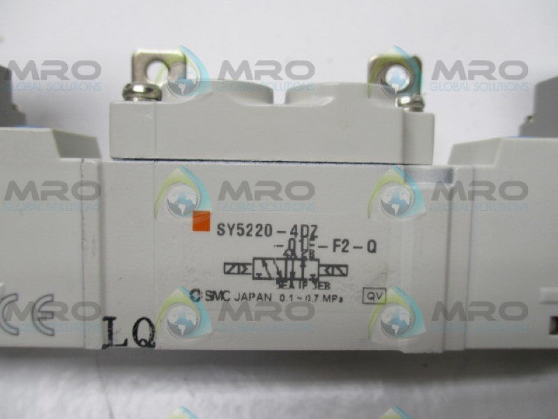 SMC SY5220-4DZ-01F-F2-Q DOUBLE SOLENOID BODY VALVE 220V NSNP