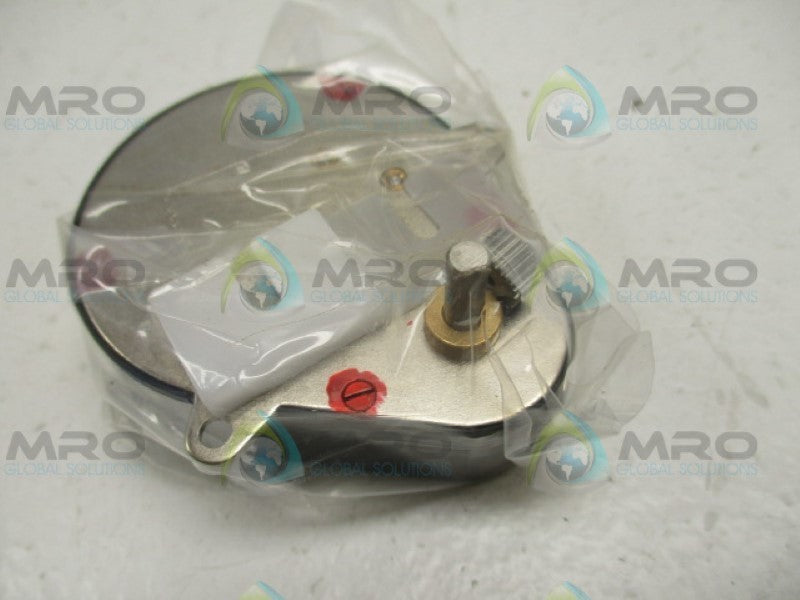 MCLENNAN SERVO SUPPLIES P5-G23L82 336-422 GEAR BOX 2RPM NSMP