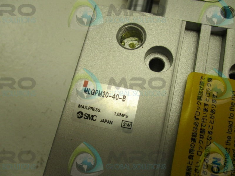 SMC MLGPM20-40-B CYLINDER COMPACT GUIDE WITH LOCK NSNP