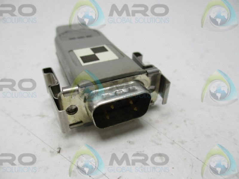 MOORE 16137-16 CONNECTOR  UNMP
