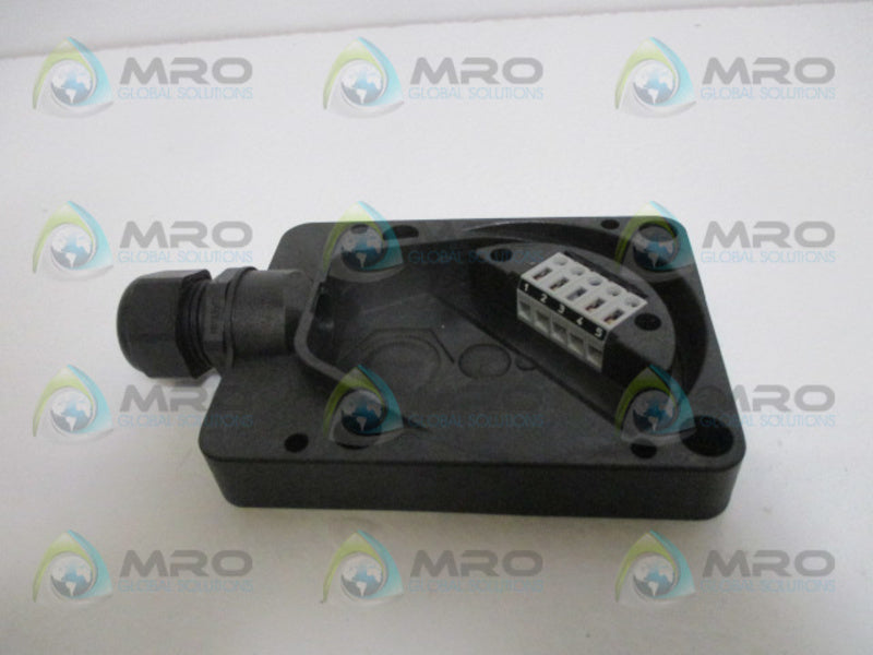 IFM EFFECTOR E10596 MOUNTING BASE *NEW IN FACTORY BAG*