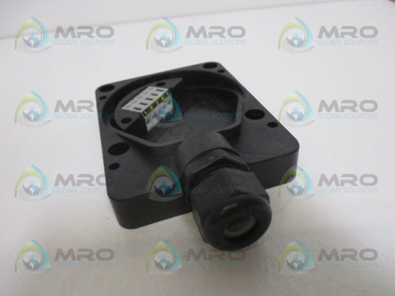 IFM EFFECTOR E10596 MOUNTING BASE *NEW IN FACTORY BAG*
