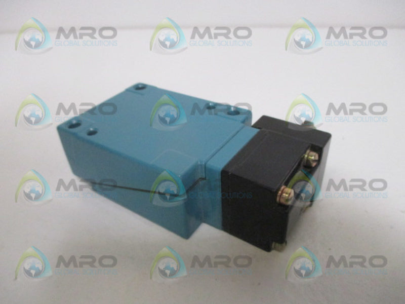 MICRO SWITCH LZG1 125-250VAC 10A NSNP