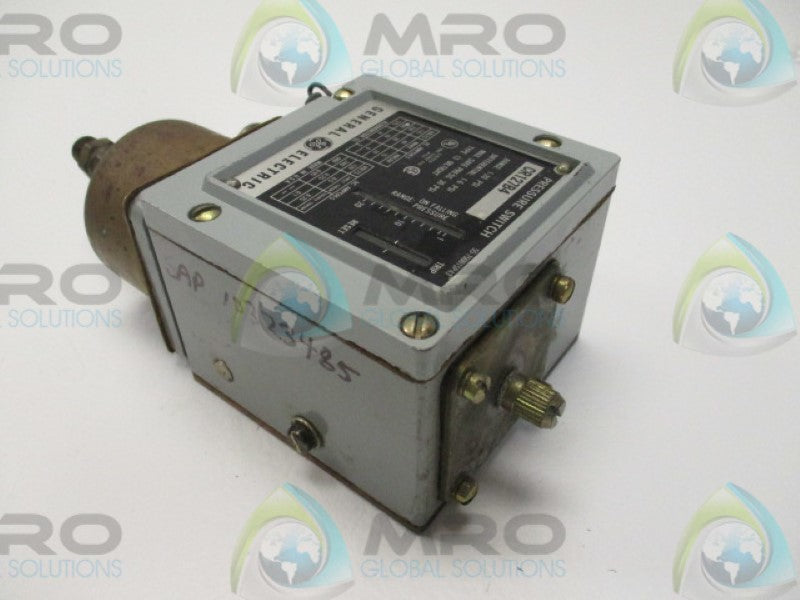 GENERAL ELECTRIC CR127B4 PRESSURE SWITCH 1-20PSI 1-60DIFF 30PSI MAX  UNMP