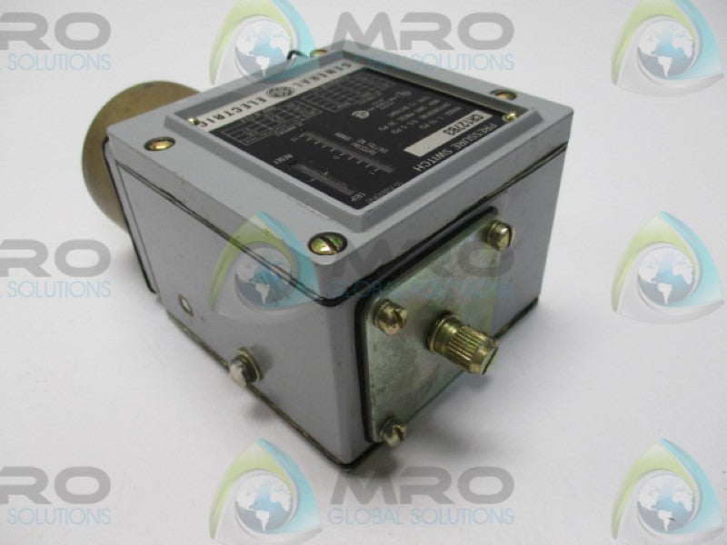 GENERAL ELECTRIC CR127B3 PRESSURE SWITCH 0-15PSI DIFF 30PSI MAX  UNMP