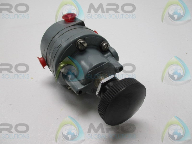 MOORE 41-30 BM14965-30S1BB PRESSURE REGUALTOR  NSNP