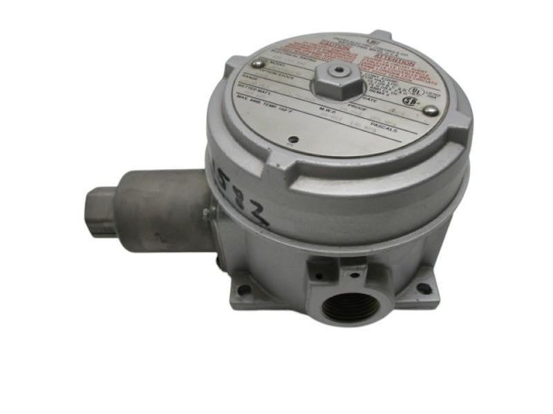 UNITED ELECTRIC J120-S144B PRESSURE SWITCH .5-20PSI  NSNP